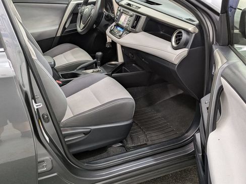 Used 2014 Toyota RAV4 XLE AWD/4WD image 27