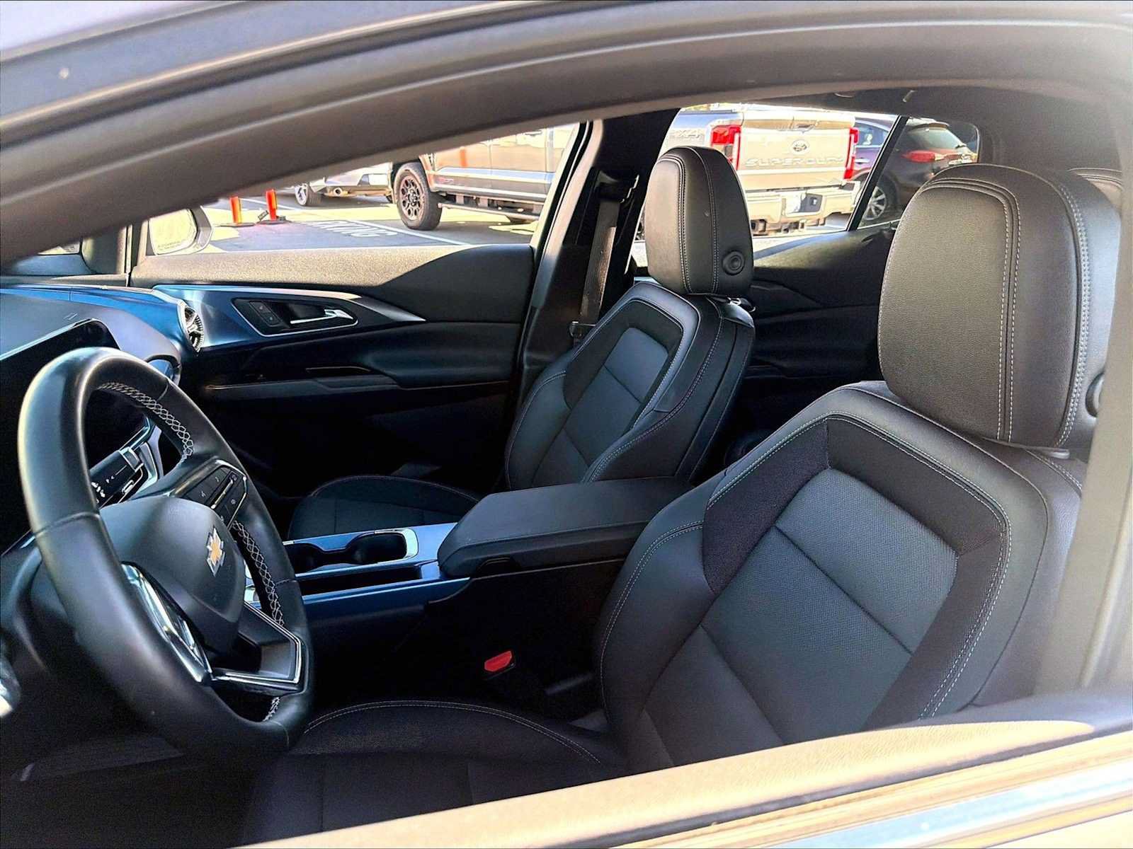Used 2024 Chevrolet Equinox EV LT AWD/4WD image 26