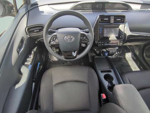 Used 2019 Toyota Prius LE FWD image 19
