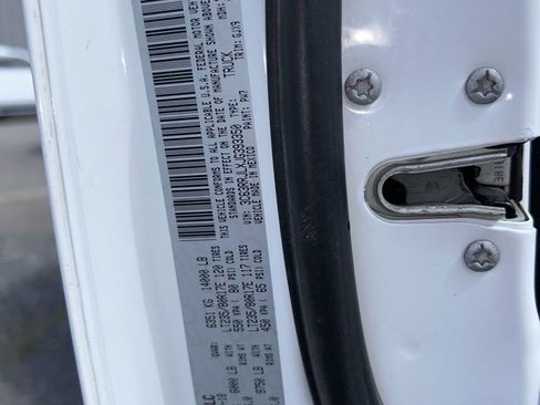 Used 2018 RAM 3500 Laramie AWD/4WD image 6