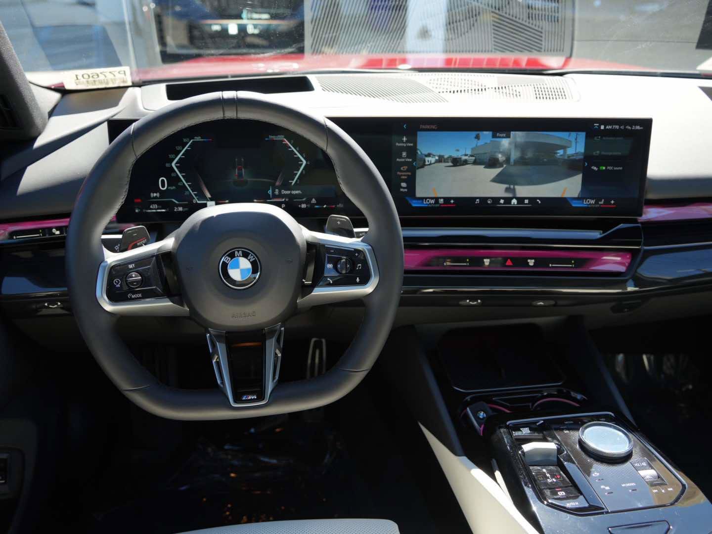 Used 2026 BMW 540i xDrive w/ M Sport Package AWD/4WD image 7