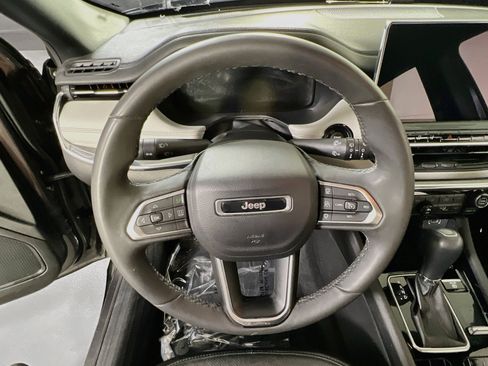 Used 2023 Jeep Compass Limited w/ Elite Group AWD/4WD image 11