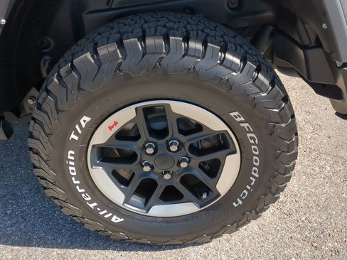 Used 2021 Jeep Wrangler Unlimited Rubicon w/ Safety Group image 34