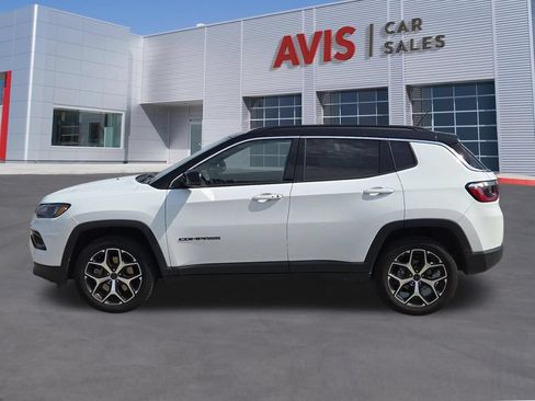 Used 2025 Jeep Compass Limited AWD/4WD image 10