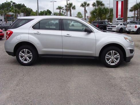 Used 2016 Chevrolet Equinox LS image 2