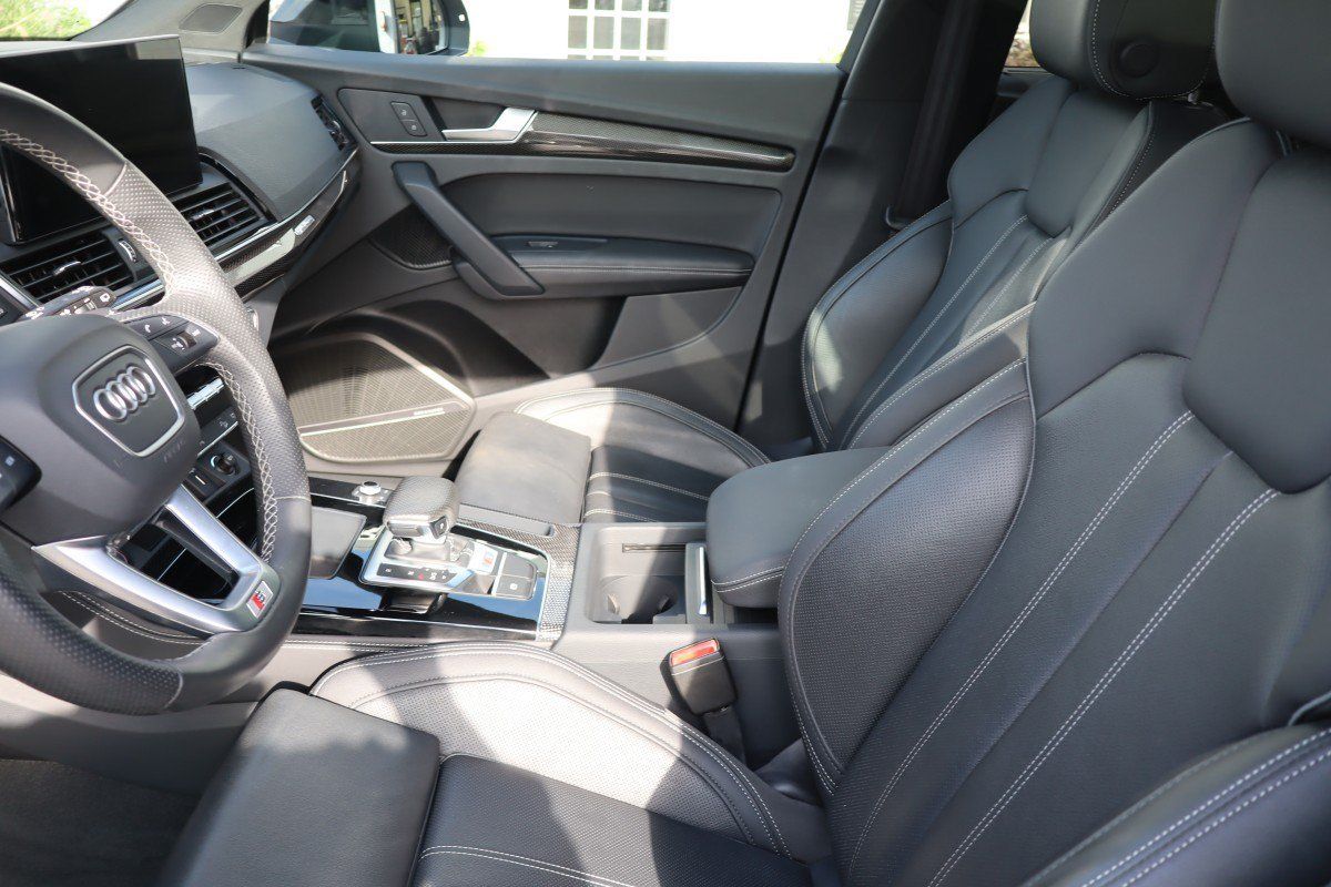 Used 2023 Audi SQ5 Prestige w/ Prestige Package AWD/4WD image 28