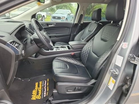 Used 2024 Ford Edge Titanium AWD/4WD image 12