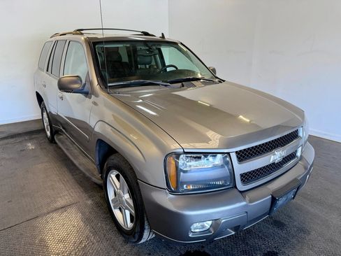 Used 2008 Chevrolet TrailBlazer LT w/ Off-Road Package AWD/4WD image 4