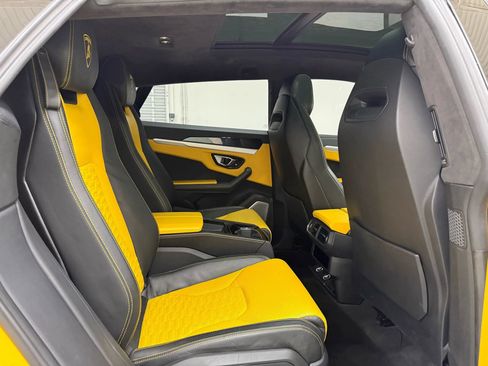 Used 2020 Lamborghini Urus image 15