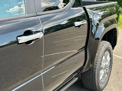 Certified 2024 Toyota Tacoma Limited w/ Limited Package (LT) AWD/4WD image 18