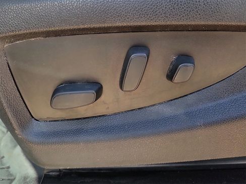 Used 2019 Chevrolet Silverado 2500 LTZ w/ Duramax Plus Package image 20