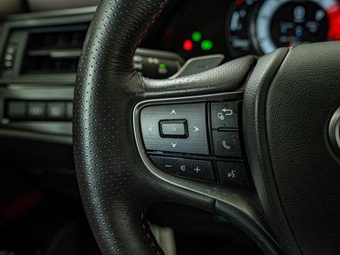 Certified 2024 Lexus ES 350 F Sport w/ Accessory Package (Z2) image 22