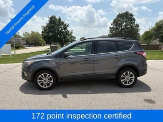 Used 2018 Ford Escape SE w/ SE Sync 3 Package FWD video 3