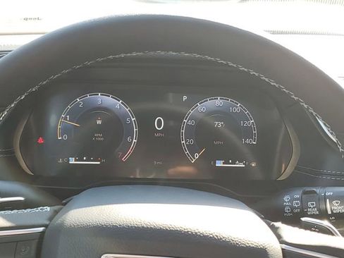 New 2025 Jeep Grand Cherokee Limited w/ Luxury Tech Group II image 9