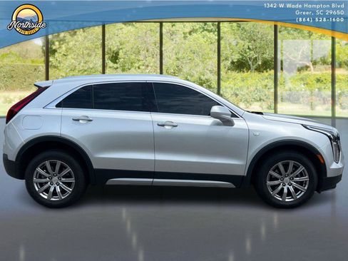 Used 2020 Cadillac XT4 Premium Luxury w/ Driver Awareness Package AWD/4WD image 11
