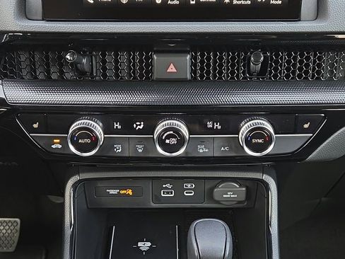 Used 2025 Honda CR-V EX-L image 12