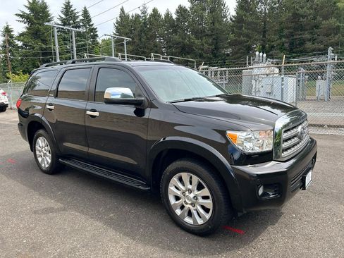 Used 2012 Toyota Sequoia Platinum AWD/4WD image 3