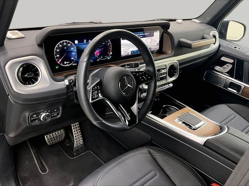 Used 2025 Mercedes-Benz G 550 image 17