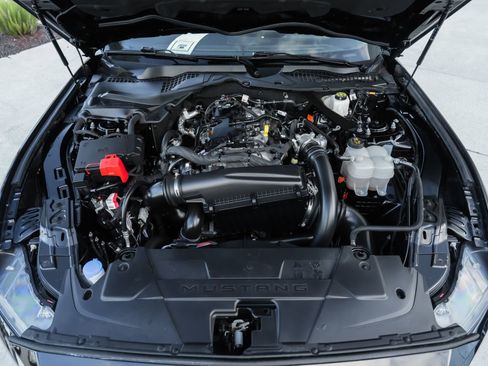 Used 2024 Ford Mustang Premium image 40