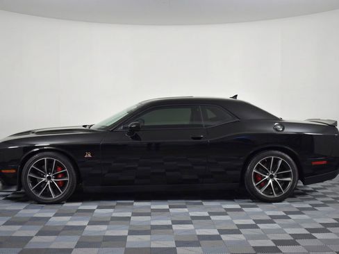 Used 2018 Dodge Challenger R/T Scat Pack w/ Leather Interior Group image 2