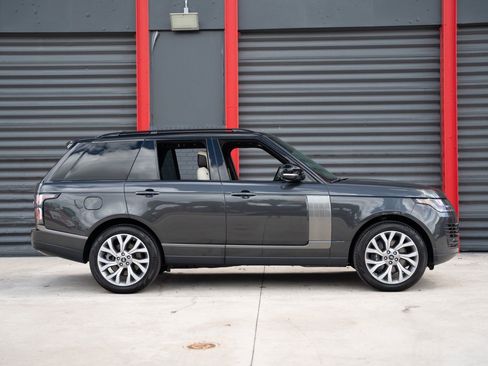 Used 2021 Land Rover Range Rover Westminster Edition image 12