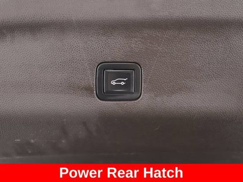 Used 2024 GMC Yukon Denali w/ Advanced Technology Package AWD/4WD image 35