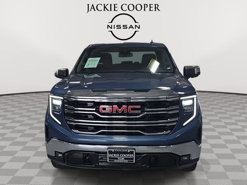 Used 2024 GMC Sierra 1500 SLT AWD/4WD image 2