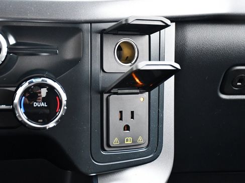 Used 2025 Ford F150 XLT w/ Equipment Group 302A MID image 19