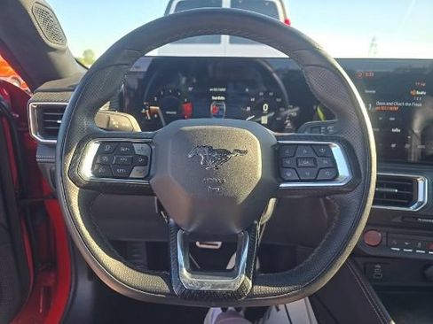 Used 2025 Ford Mustang Premium RWD image 9