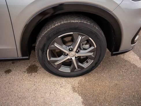 Used 2024 Honda HR-V EX-L image 9