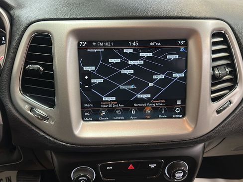 Used 2021 Jeep Compass Latitude AWD/4WD image 23