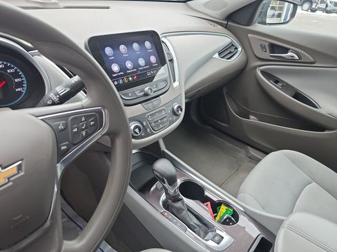 Used 2023 Chevrolet Malibu LT image 22