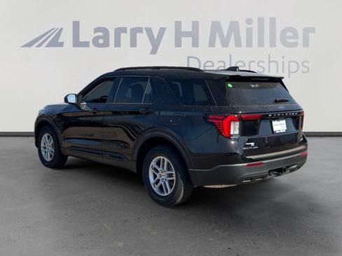 New 2026 Ford Explorer Active AWD/4WD image 3