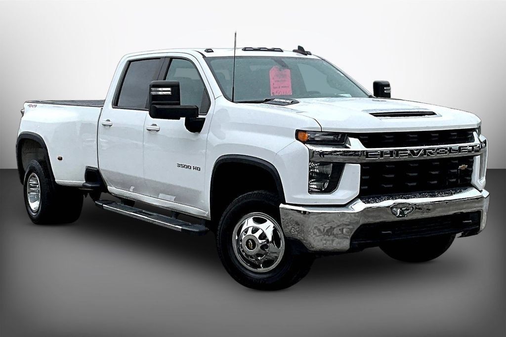 Used 2023 Chevrolet Silverado 3500 LT AWD/4WD image 3