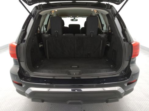 Used 2019 Nissan Pathfinder SV image 29