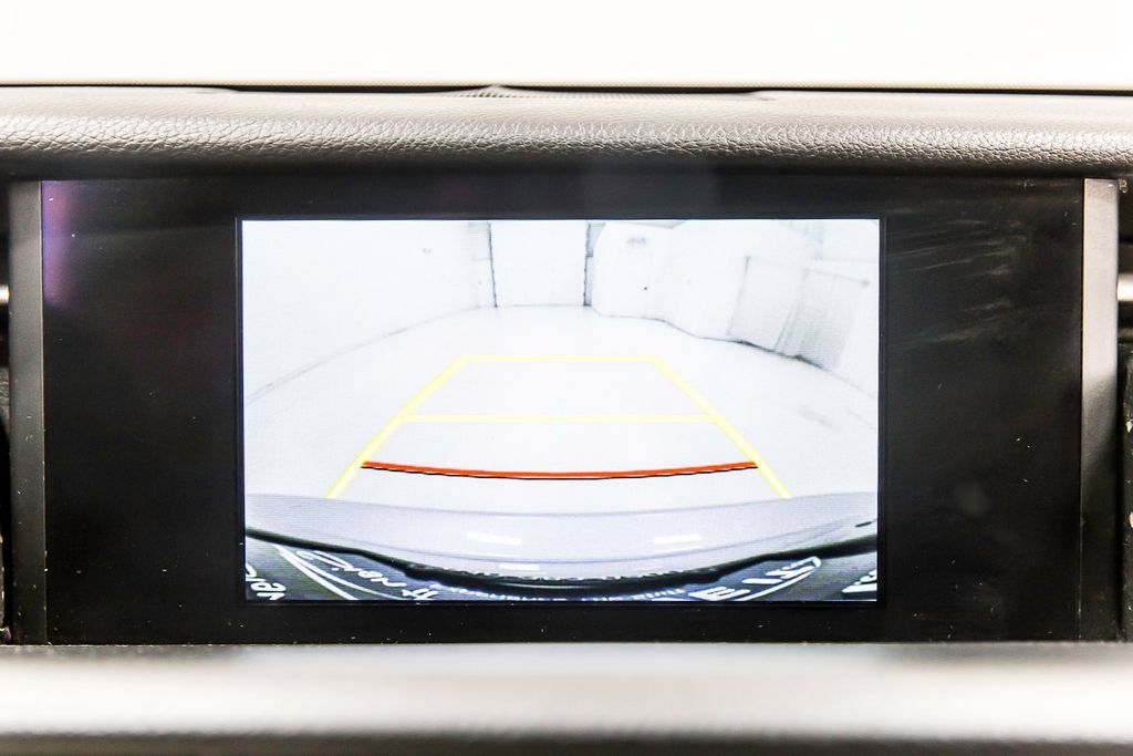 Used 2016 Lexus IS 200t RWD image 14
