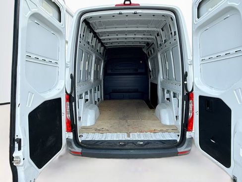 Used 2023 Mercedes-Benz Sprinter 144 Cargo image 22