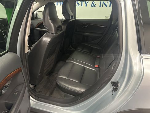Used 2013 Volvo XC70 T6 image 11