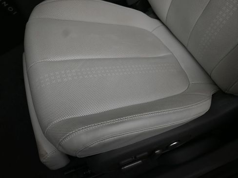 Used 2026 Hyundai Ioniq 5 Limited AWD/4WD image 22