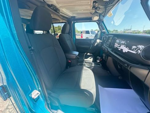 Used 2020 Jeep Wrangler Unlimited Sport AWD/4WD image 30