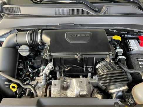 Used 2025 Jeep Compass Limited image 32