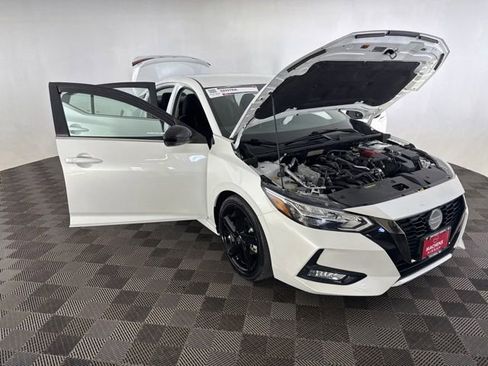 Used 2021 Nissan Sentra SR FWD image 12