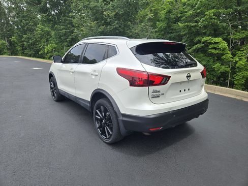 Used 2017 Nissan Rogue Sport SL w/ SL Premium Package AWD/4WD image 6