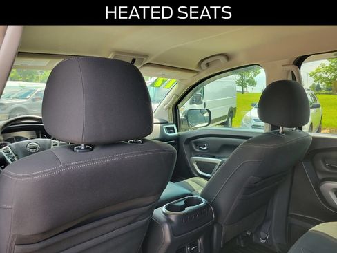 Used 2017 Nissan Titan SV AWD/4WD image 13