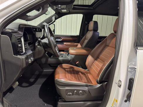 Used 2024 GMC Sierra 2500 Denali Ultimate AWD/4WD image 10