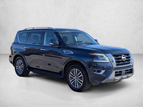 Used 2024 Nissan Armada SL w/ Captain's Chairs Package RWD image 3