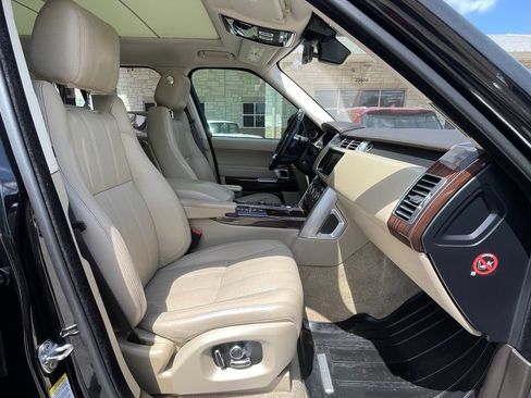Used 2017 Land Rover Range Rover HSE AWD/4WD image 25
