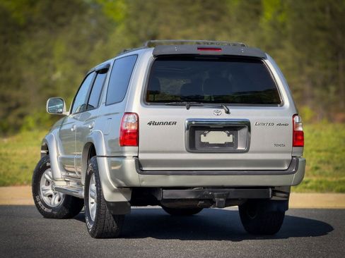 Used 2002 Toyota 4Runner Limited AWD/4WD image 8