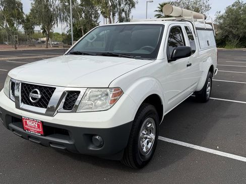 Used 2019 Nissan Frontier S image 1