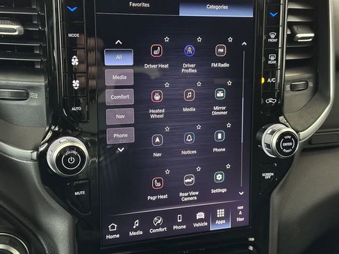 New 2026 RAM 1500 4x4 Crew Cab image 40